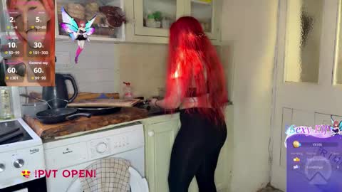 JennyStyle online show from December 16, 2025, 2:44 pm