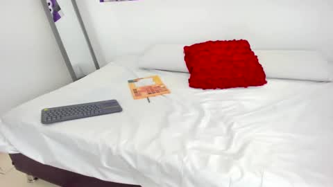 jenny_towers online show from January 10, 2026, 7:04 pm