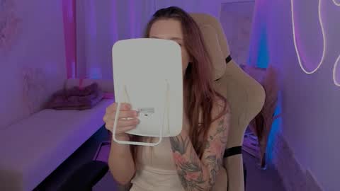 Jenny NO Nude online show from November 4, 2025, 5:45 pm