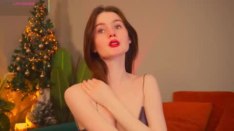 Snapshot of jennyfer_me chatting on January 10, 2026, 11:23 am jennyfer_me online show from January 10, 2026, 11:23 am