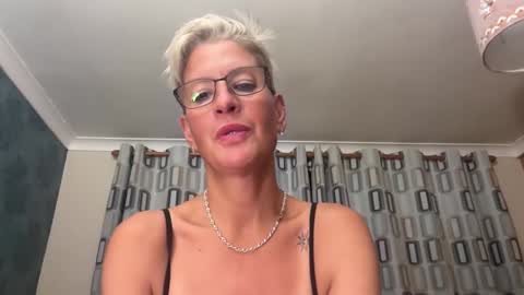 JennyHazel online show from September 22, 2025, 8:55 pm
