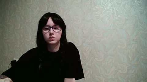 JennyOlset online show from October 30, 2025, 2:46 am