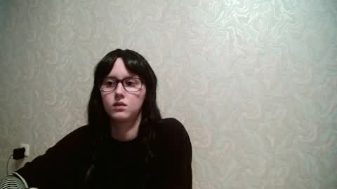 JennyOlset online show from June 19, 2026, 11:03 am
