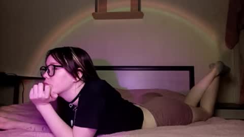 Snapshot of jennyrass chatting on November 10, 2025, 12:48 pm JennyRass online show from November 10, 2025, 12:48 pm