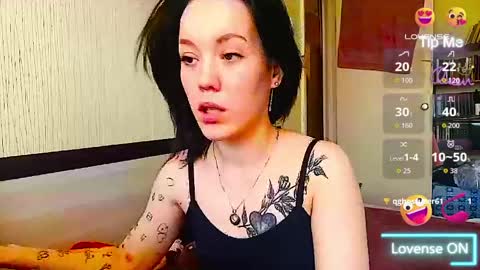 Snapshot of jennyrass chatting on April 7, 2026, 11:54 am JennyRass online show from April 7, 2026, 11:54 am