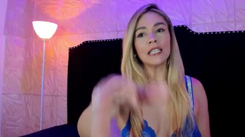 Snapshot of jennyrouse chatting on March 25, 2026, 11:16 am Jenny online show from March 25, 2026, 11:16 am