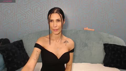 Jenny online show from October 1, 2025, 7:31 pm