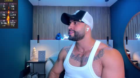 Snapshot of jeremy_harden chatting on December 23, 2024, 10:23 pm Jeremy online show from December 23, 2024, 10:23 pm