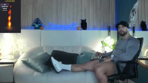 Snapshot of jeremy_harden chatting on October 17, 2025, 9:39 pm Jeremy online show from October 17, 2025, 9:39 pm