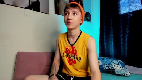 Snapshot of jeremy_salvatore_ chatting on December 18, 2024, 4:28 pm jero independent model online show from December 18, 2024, 4:28 pm