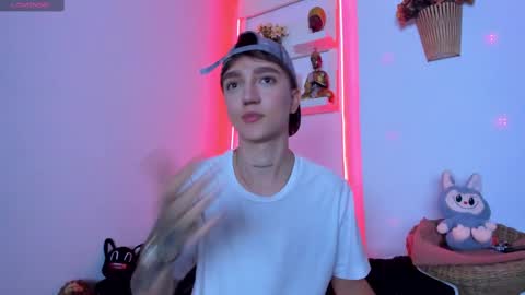 Snapshot of jeremy_salvatore_ chatting on October 29, 2025, 4:59 am jero independent model online show from October 29, 2025, 4:59 am