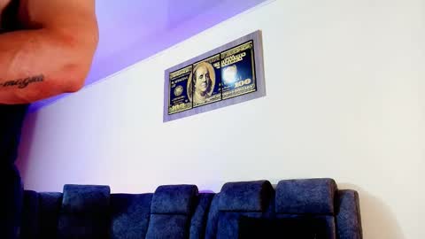 Jeremy Lowe online show from October 31, 2025, 7:26 pm