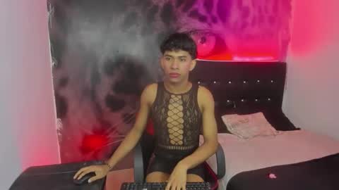 Snapshot of jero_tease_s7s chatting on February 3, 2026, 6:57 pm Jeronimo online show from February 3, 2026, 6:57 pm