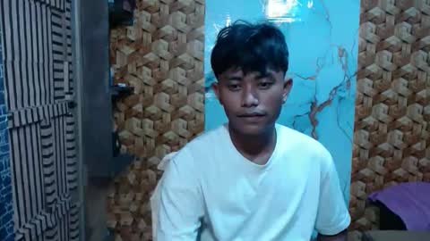 Snapshot of jerome24702 chatting on March 2, 2026, 8:32 am jerome24702 online show from March 2, 2026, 8:32 am