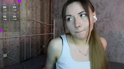 Lily online show from May 19, 2026, 12:33 pm