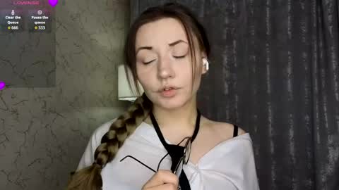 Lily online show from May 22, 2026, 5:51 pm