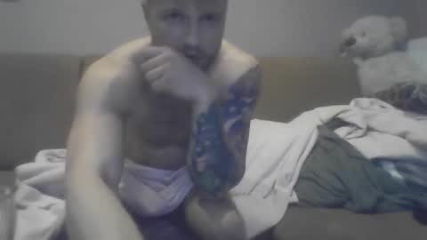 Snapshot of jerryalise chatting on December 11, 2024, 1:28 pm jerryalise online show from December 11, 2024, 1:28 pm