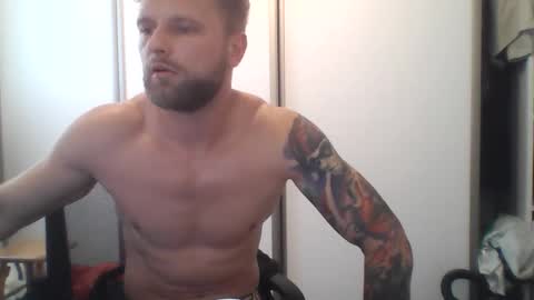 Snapshot of jerryalise chatting on September 12, 2025, 3:23 pm jerryalise online show from September 12, 2025, 3:23 pm