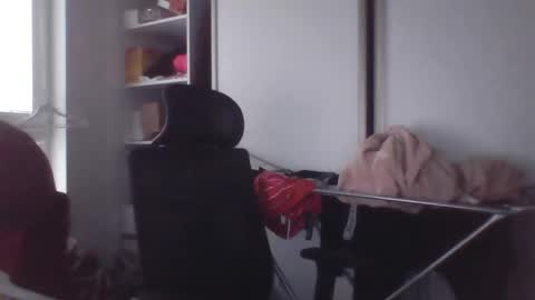 Snapshot of jerryalise chatting on January 11, 2026, 2:22 pm jerryalise online show from January 11, 2026, 2:22 pm