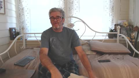 jerryfan239 online show from December 16, 2025, 8:03 pm