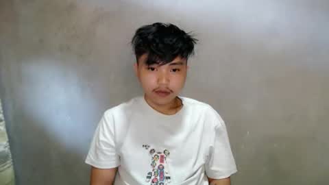 jerwinpenas00 online show from June 5, 2026, 6:42 am