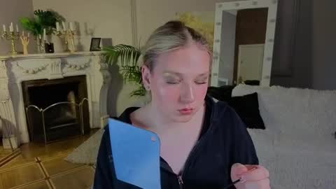 Snapshot of jes_solar chatting on September 17, 2025, 3:03 pm jes_solar online show from September 17, 2025, 3:03 pm