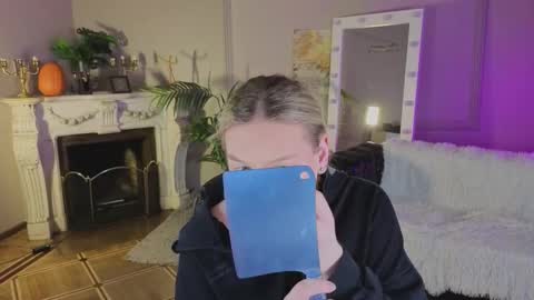 Snapshot of jes_solar chatting on November 5, 2025, 9:59 pm jes_solar online show from November 5, 2025, 9:59 pm