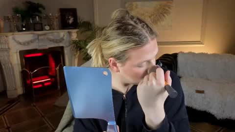 Snapshot of jes_solar chatting on November 27, 2025, 10:01 pm jes_solar online show from November 27, 2025, 10:01 pm