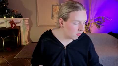 Snapshot of jes_solar chatting on January 9, 2026, 9:38 pm jes_solar online show from January 9, 2026, 9:38 pm