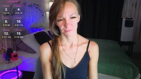 Snapshot of jesica_moon_peachy chatting on November 15, 2025, 1:36 am jesica_moon_peachy online show from November 15, 2025, 1:36 am