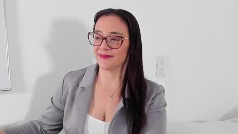 jessica herreraToday I will be your devil and you my victim online show from May 15, 2026, 9:33 pm