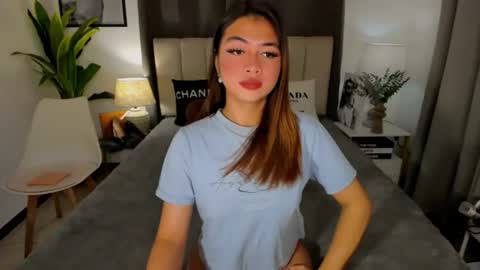 Jess online show from July 16, 2026, 9:43 pm