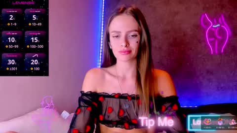 Jess online show from October 19, 2025, 9:04 pm