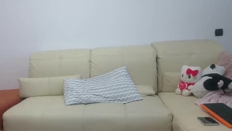 Snapshot of jessaray chatting on February 9, 2026, 11:14 am JessaRay online show from February 9, 2026, 11:14 am