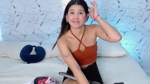 Hello we are Jesse and Dante. online show from October 24, 2025, 10:17 pm