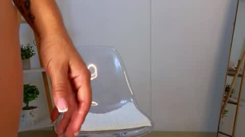 bella  adams online show from March 6, 2026, 11:17 am