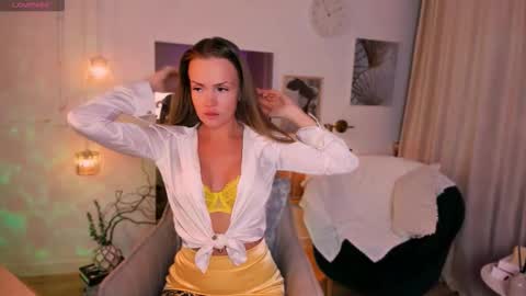 Snapshot of jessica__fit chatting on February 17, 2026, 2:24 pm Jessica online show from February 17, 2026, 2:24 pm