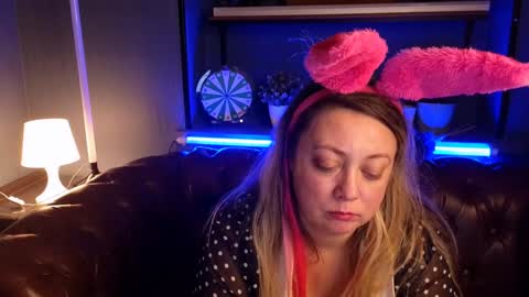 Snapshot of jessica_foxie chatting on December 17, 2024, 7:15 pm Jessica online show from December 17, 2024, 7:15 pm