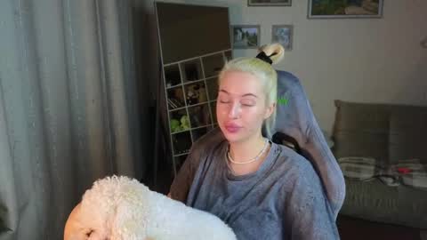 Snapshot of jessica_hanson chatting on January 22, 2025, 5:59 am Jessy online show from January 22, 2025, 5:59 am