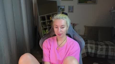 Snapshot of jessica_hanson chatting on February 4, 2025, 8:24 am Jessy online show from February 4, 2025, 8:24 am