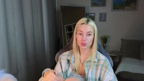 Snapshot of jessica_hanson chatting on February 8, 2025, 6:54 am Jessy online show from February 8, 2025, 6:54 am