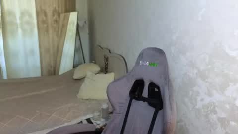 Snapshot of jessica_hanson chatting on October 1, 2025, 5:57 am Jessy online show from October 1, 2025, 5:57 am