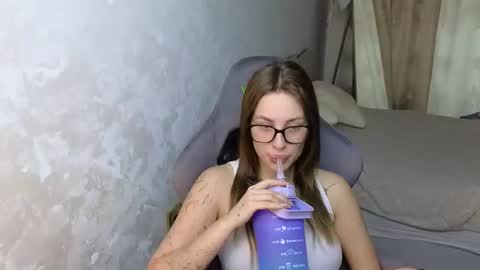 Snapshot of jessica_hanson chatting on October 2, 2025, 6:42 am Jessy online show from October 2, 2025, 6:42 am