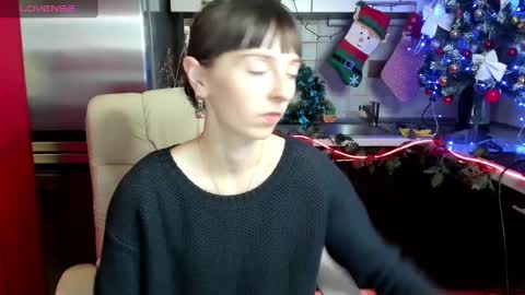 jessicaforris online show from December 19, 2024, 7:40 am