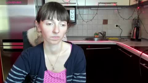 jessicaforris online show from January 19, 2025, 10:50 am