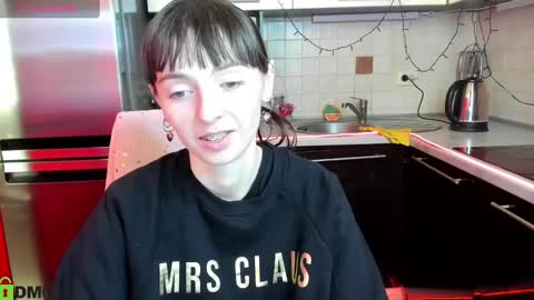 jessicaforris online show from February 26, 2025, 7:53 am