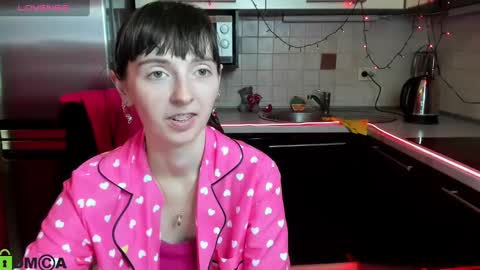 jessicaforris online show from February 26, 2025, 10:58 am