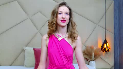 Snapshot of jessicagibson chatting on February 8, 2026, 10:02 pm Jessica online show from February 8, 2026, 10:02 pm