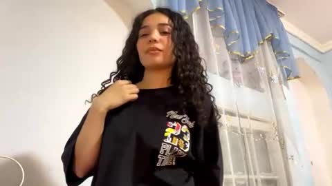 Elly online show from July 7, 2026, 7:23 am