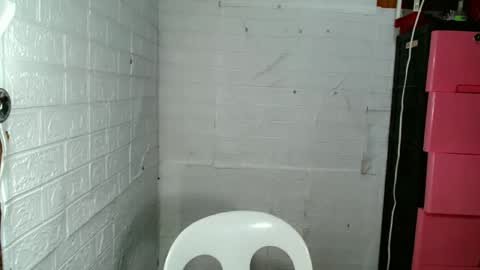 Snapshot of jessiefoxx0 chatting on March 5, 2026, 6:59 pm Jessie online show from March 5, 2026, 6:59 pm